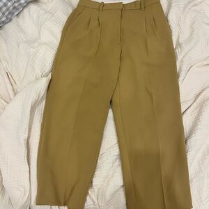 The Effortless Pant™ Cropped
Cropped high-waisted wide-leg pants